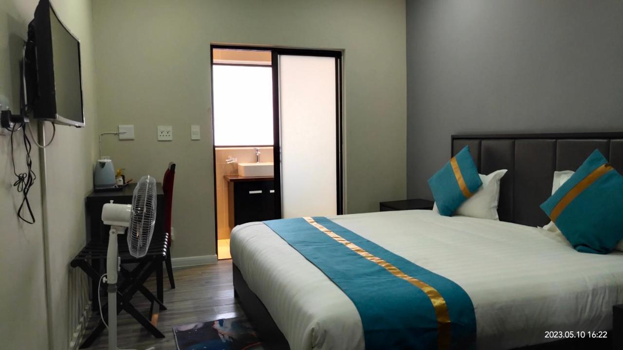 Atlantic Pearl Guest House Midrand Exterior photo