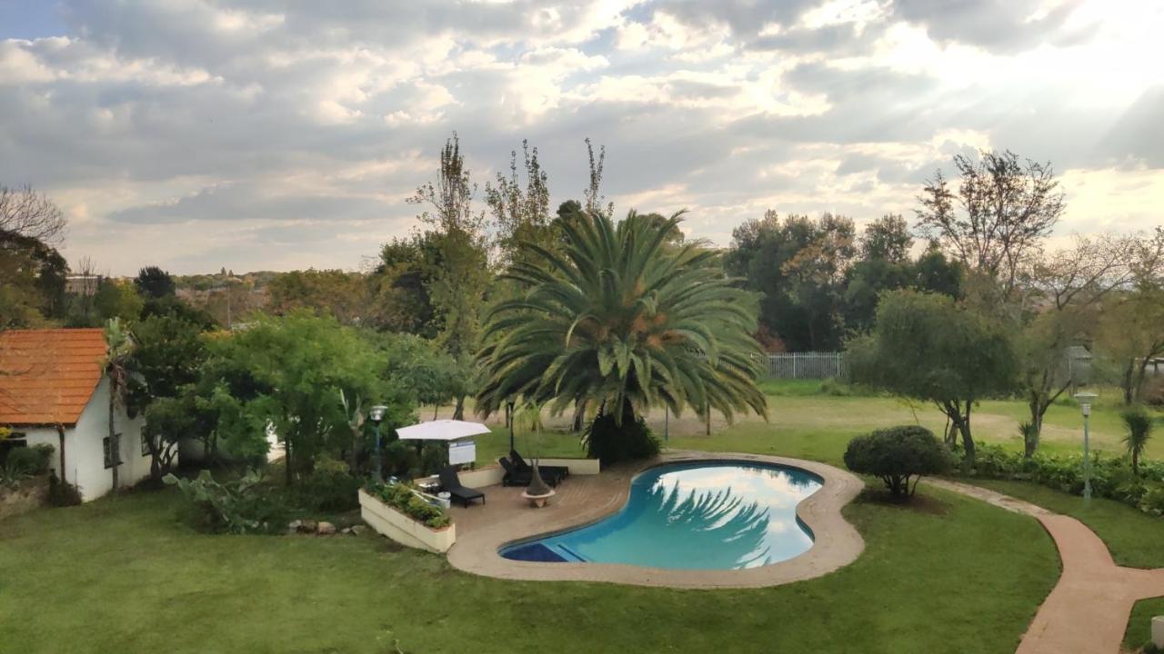 Atlantic Pearl Guest House Midrand Exterior photo